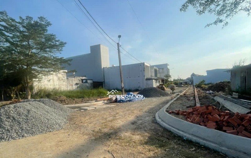 Bán Đất nền đường D2 Khu đô thị Bạch Đằng